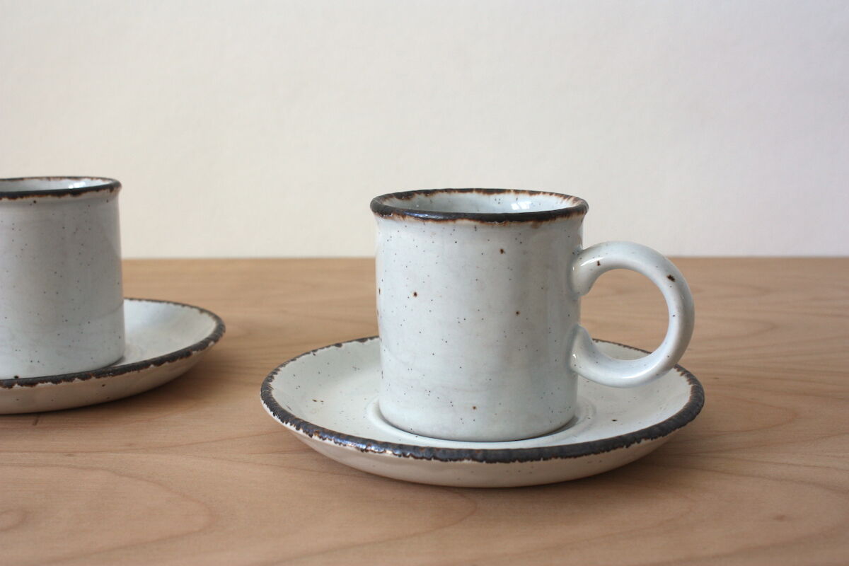 Stonehenge English cups and cups