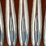 Christofle crossed ribbons 8 knives entremet dessert cheese very good condition