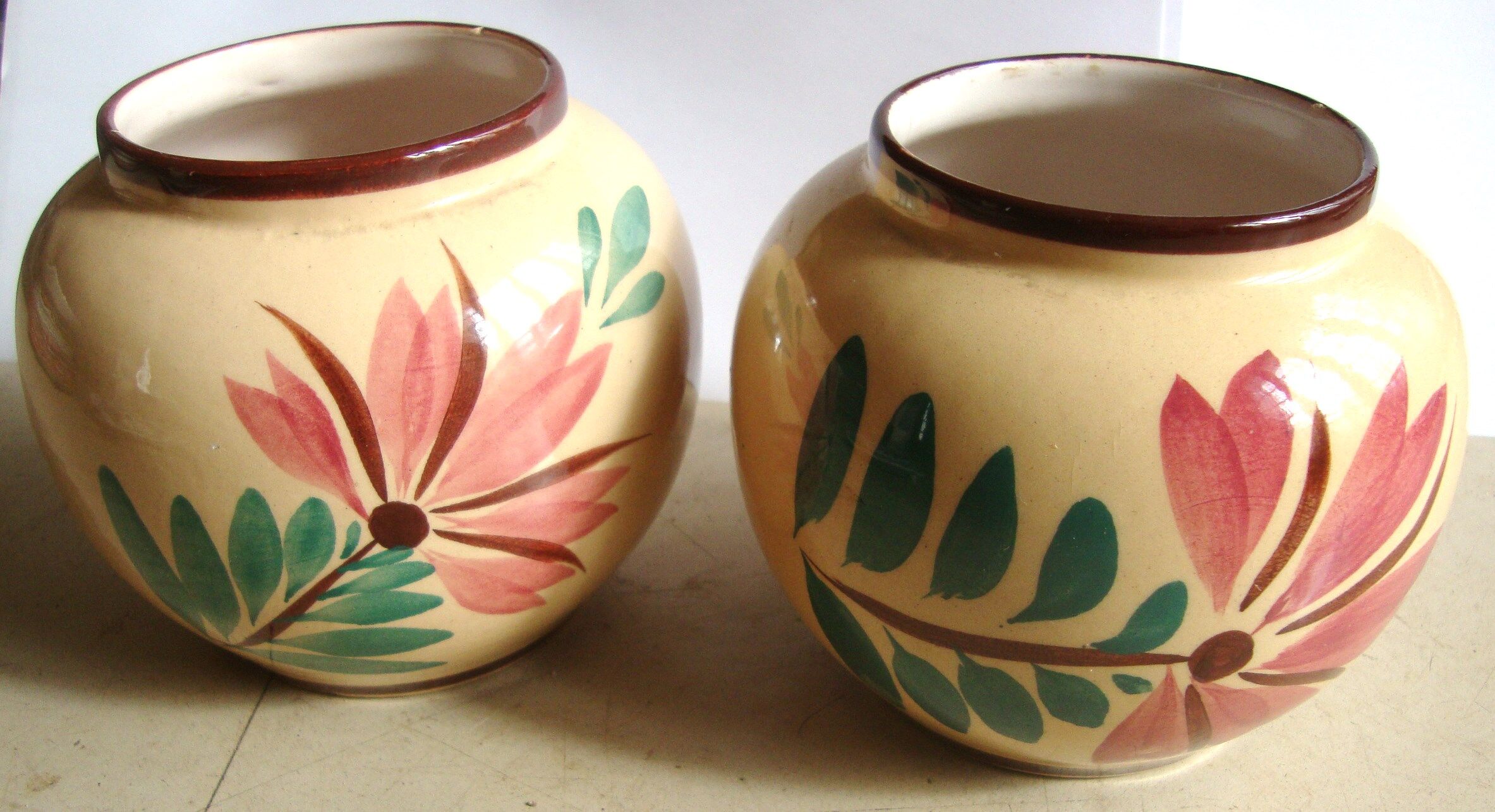 Paire de vases boule Keraluc Quimper