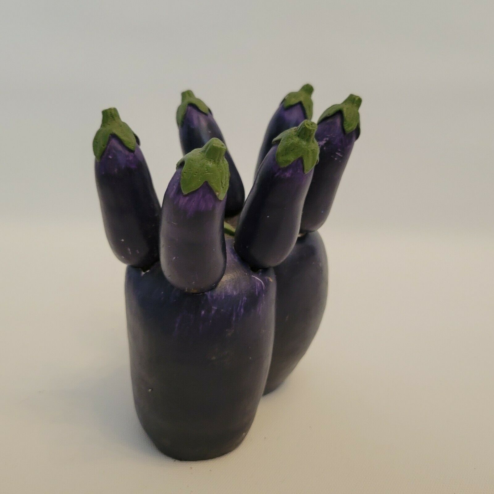 6 knives + their support in the shape of an eggplant vegetable