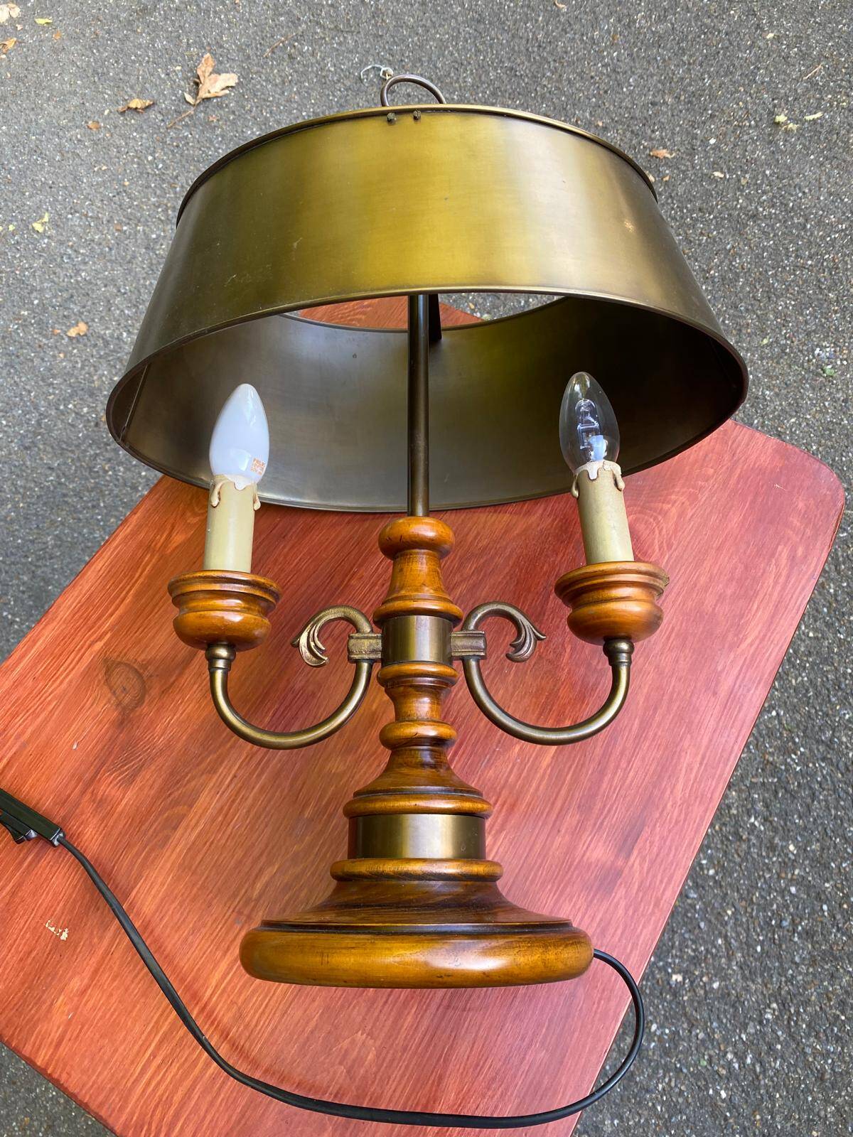 Hot water bottle lamp in solid wood and gilded bronze