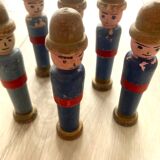 Set of 6 small soldiers