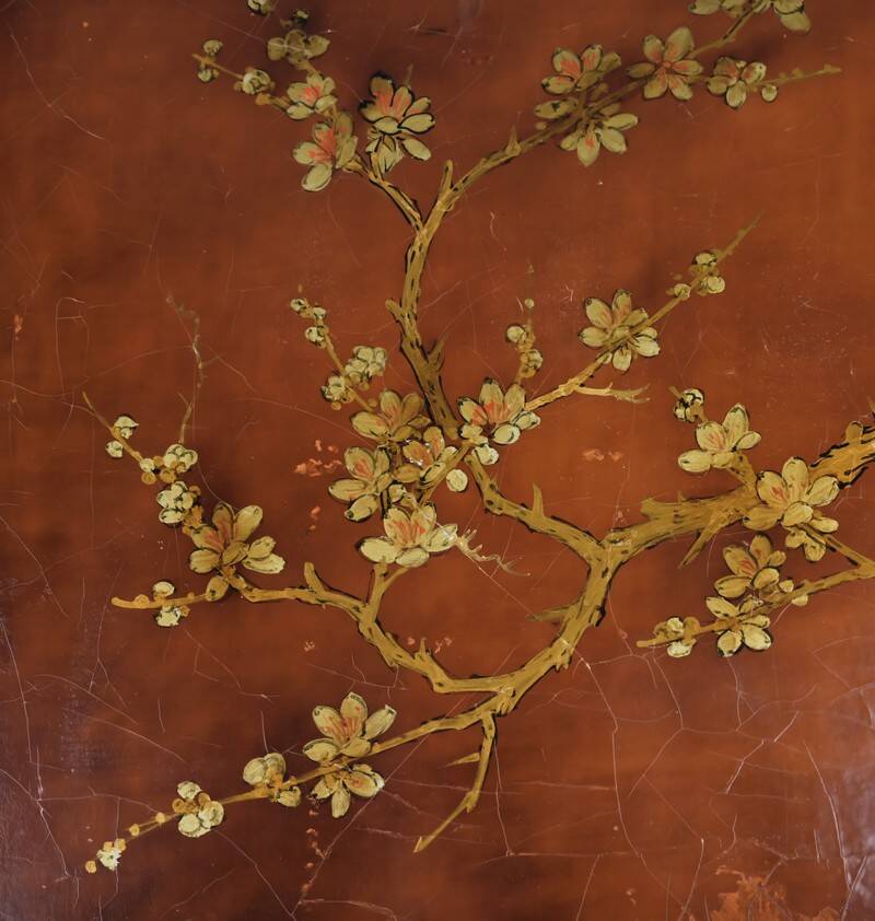 Lacquered wooden coffee table, China – Mid 20th century