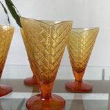 Coupe à glace en forme de cornet vintage