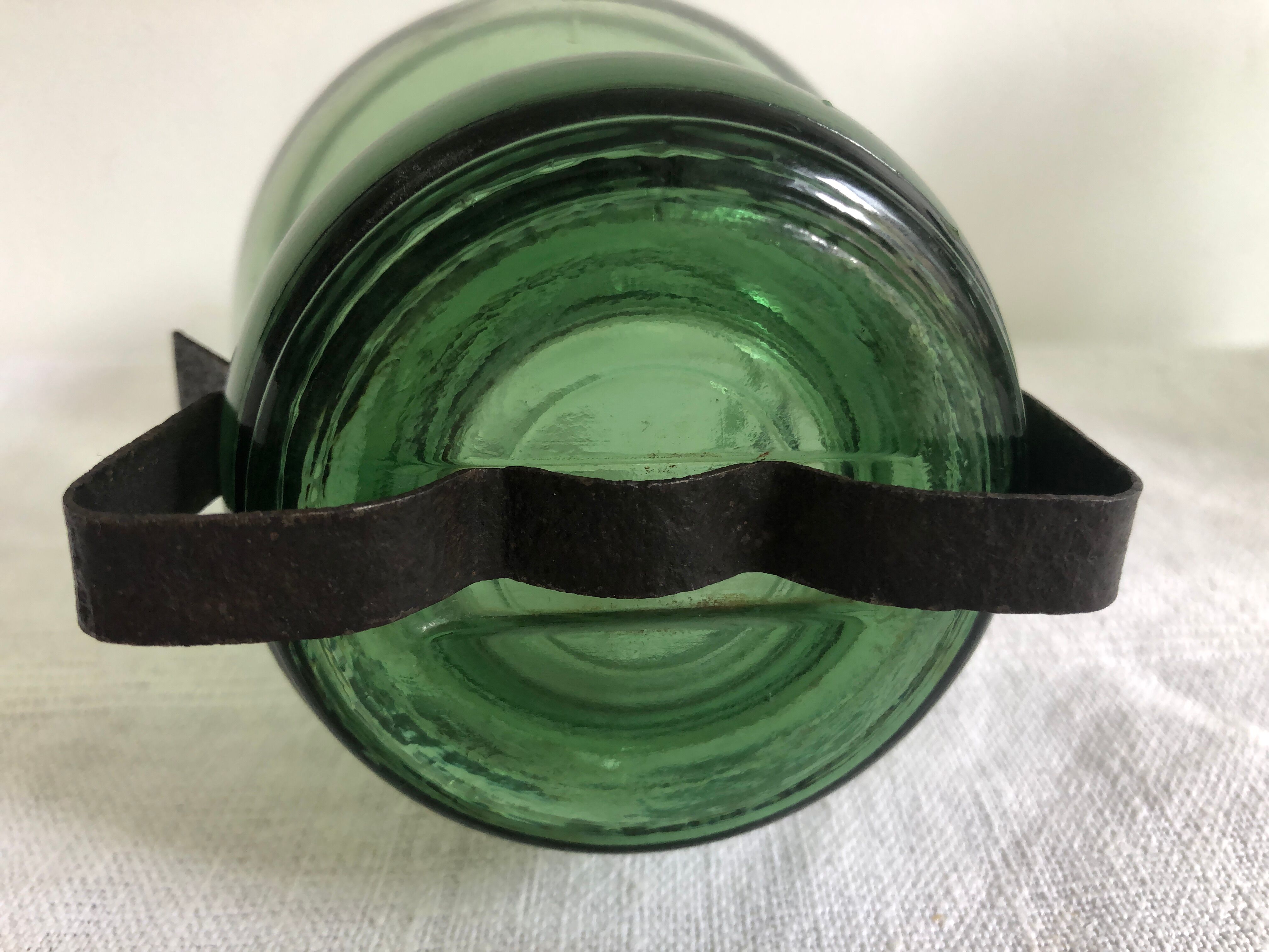 Old jar with stirrups - 3/4 liter