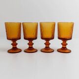 Lot of 4 vintage wine glasses from the 1970s, textured amber on a stem, design by Timo Sarpaneva for Iittala.