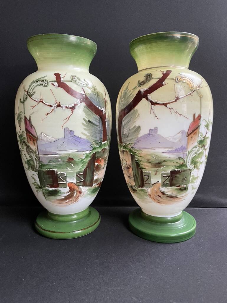 Pair of large hand-decorated opaline vases with marks on the heel – Napoleon III