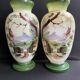 Paire de grands vases en opaline décorés main avec marques au talon – Napoléon III