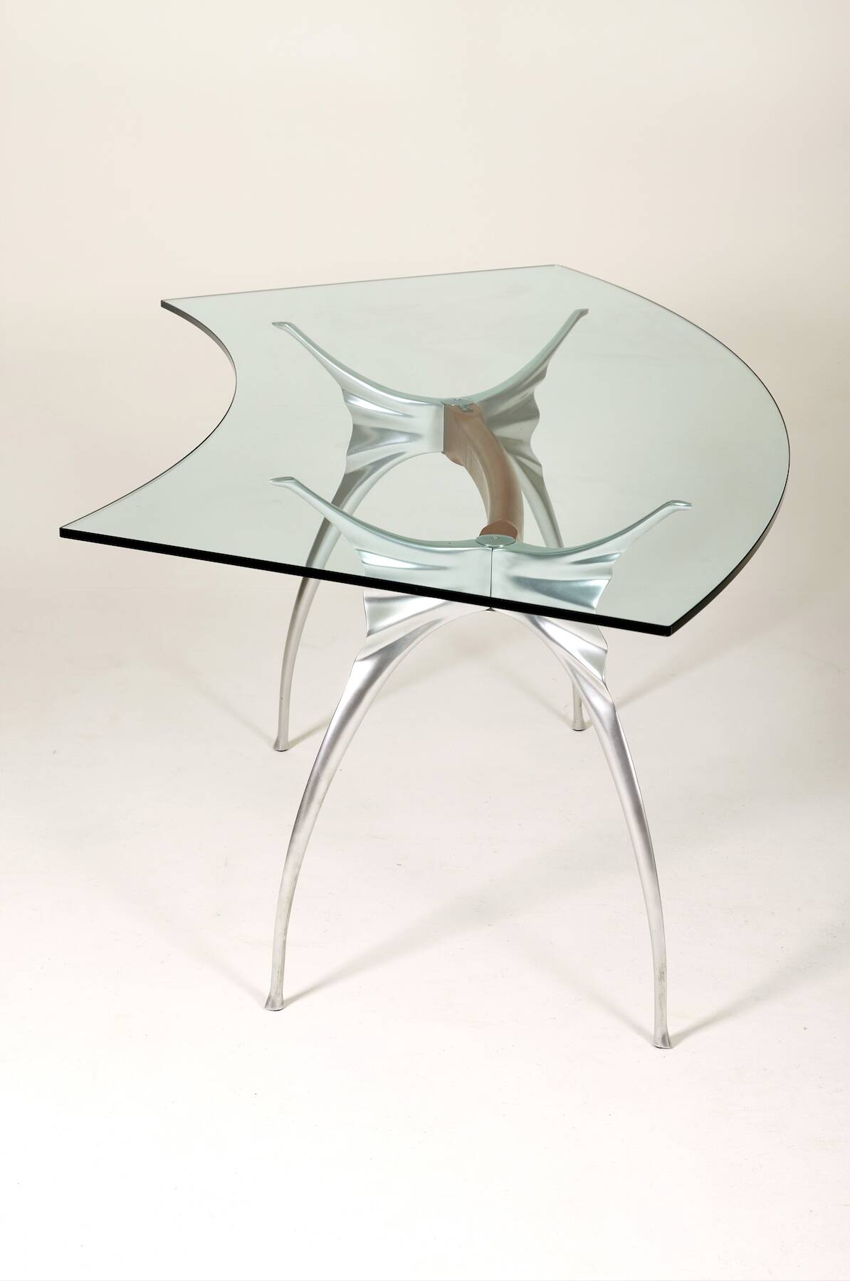 Bernard Dequet glass and aluminium desk for Protis, 1980s