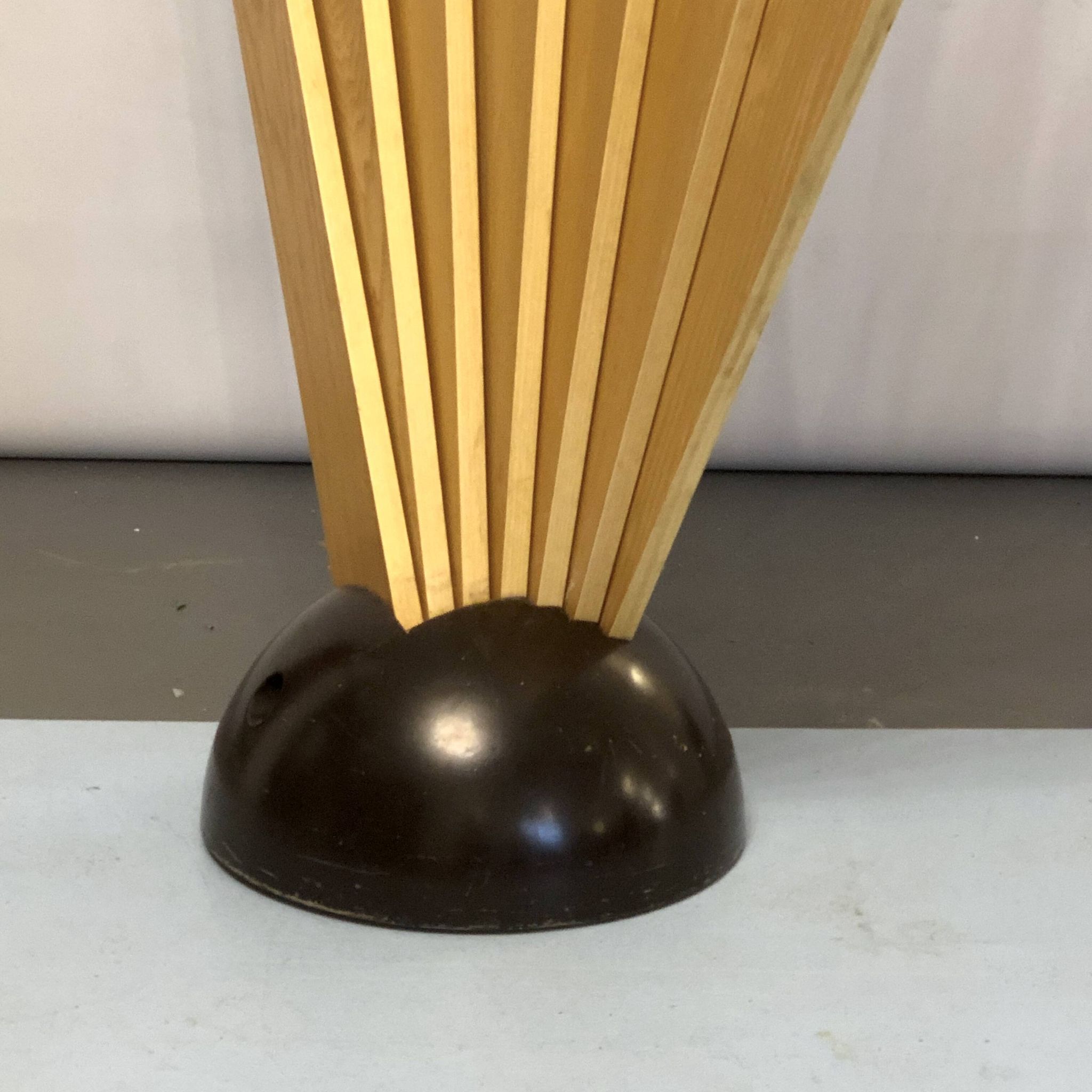 Porte-manteau ou paravent "Ventaglio" par G. Pasotto pour Tarzia, années 1970.
