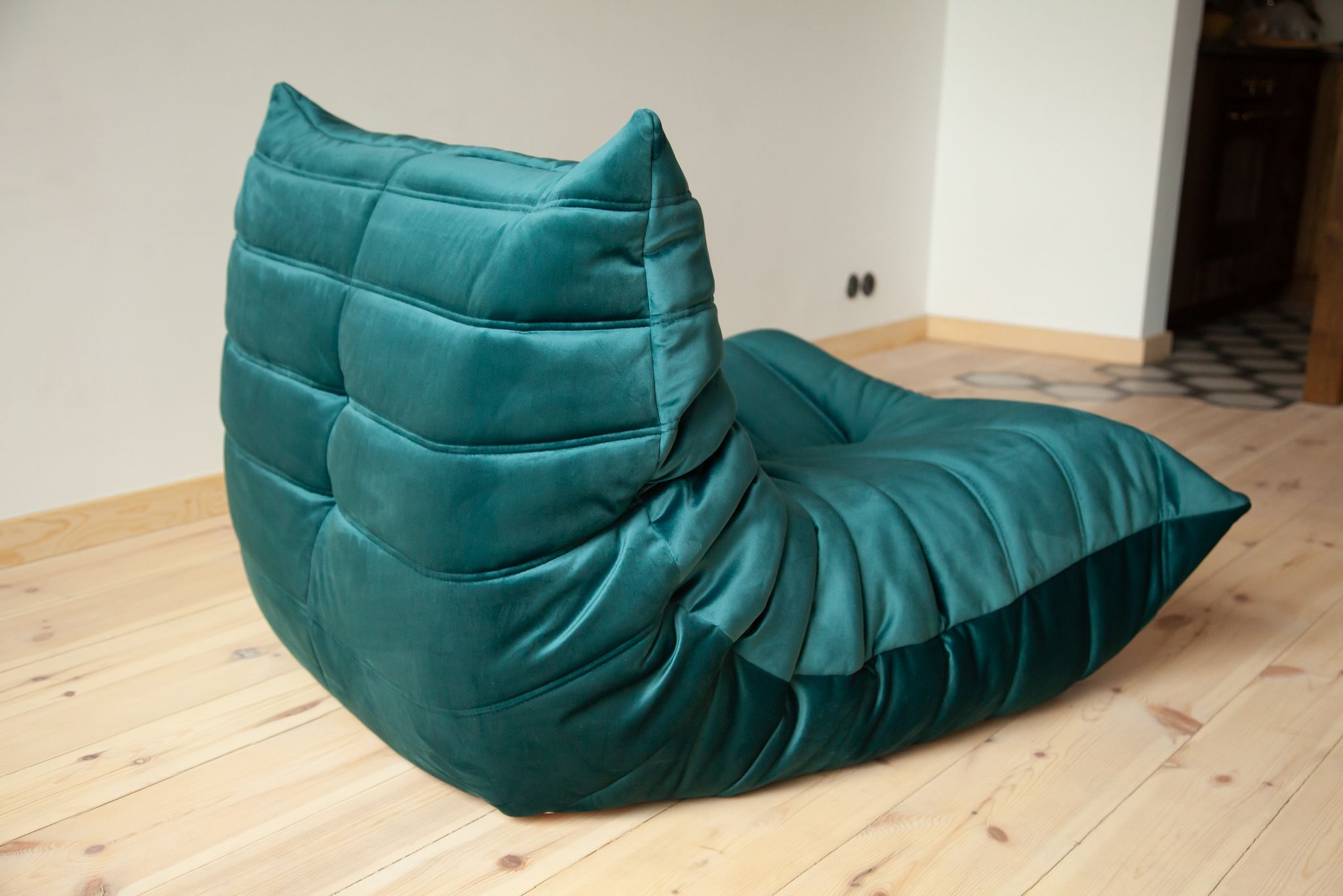 Togo armchair and ottoman model designed by Michel Ducaroy 1973