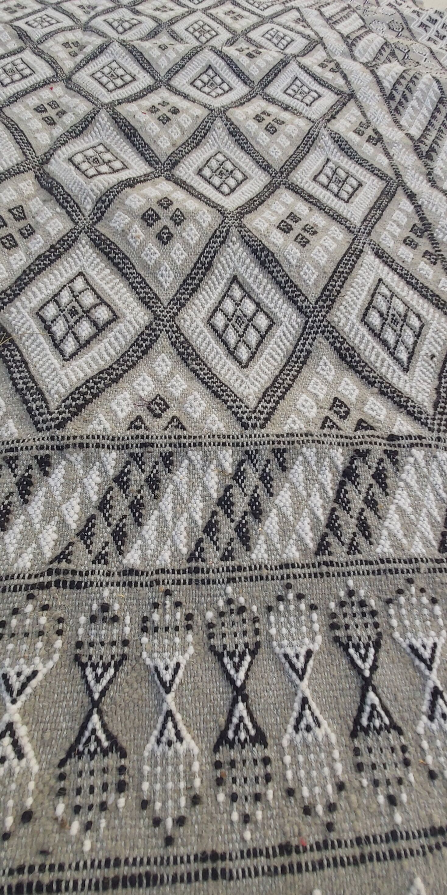 Traditional handmade grey carpet 235x180cm