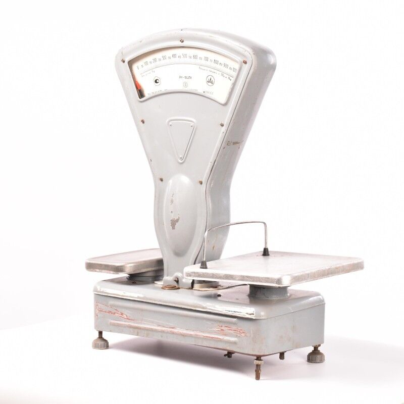 Vintage brocante scale