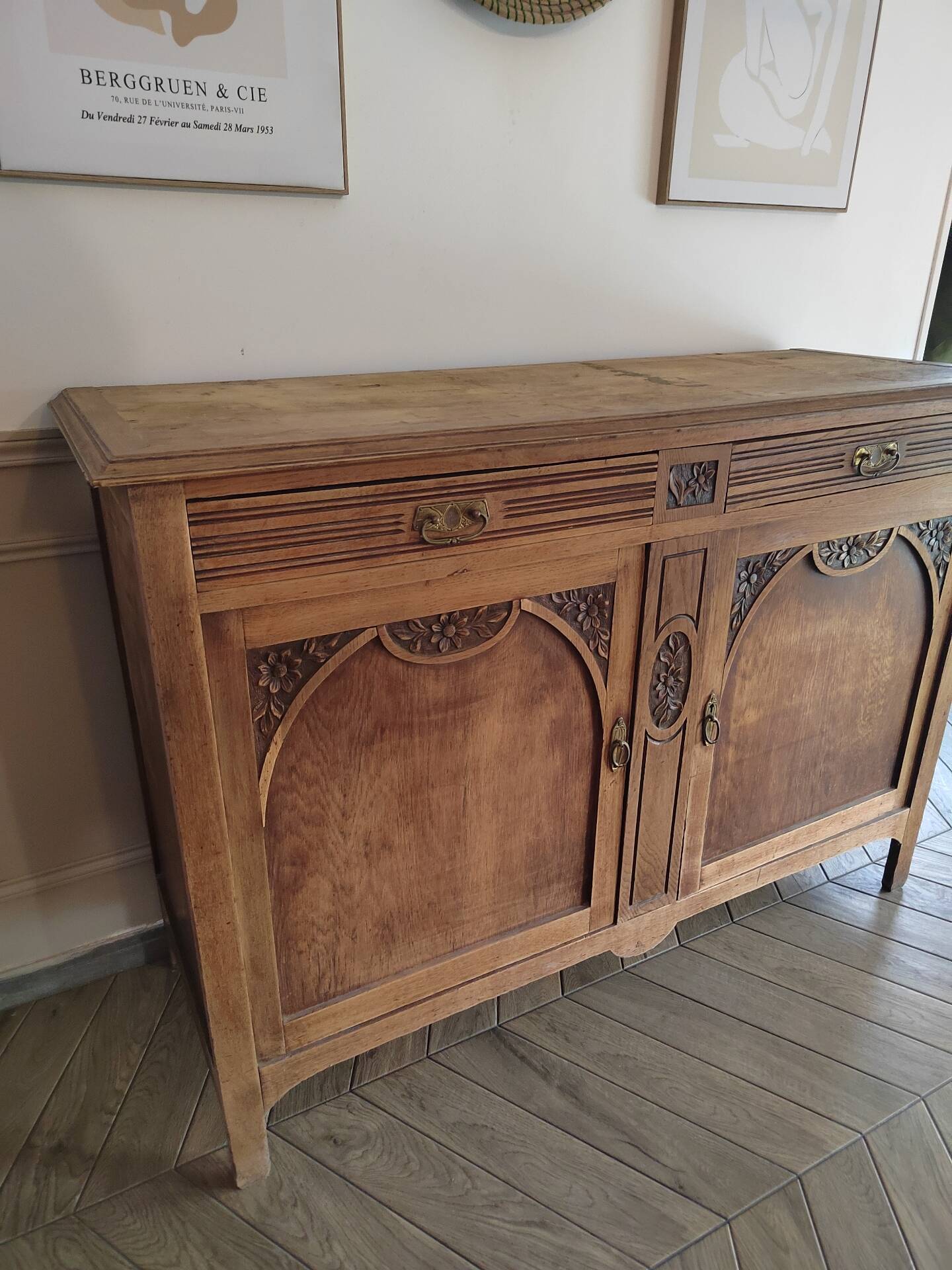 Vintage sculpted Art Deco buffet
