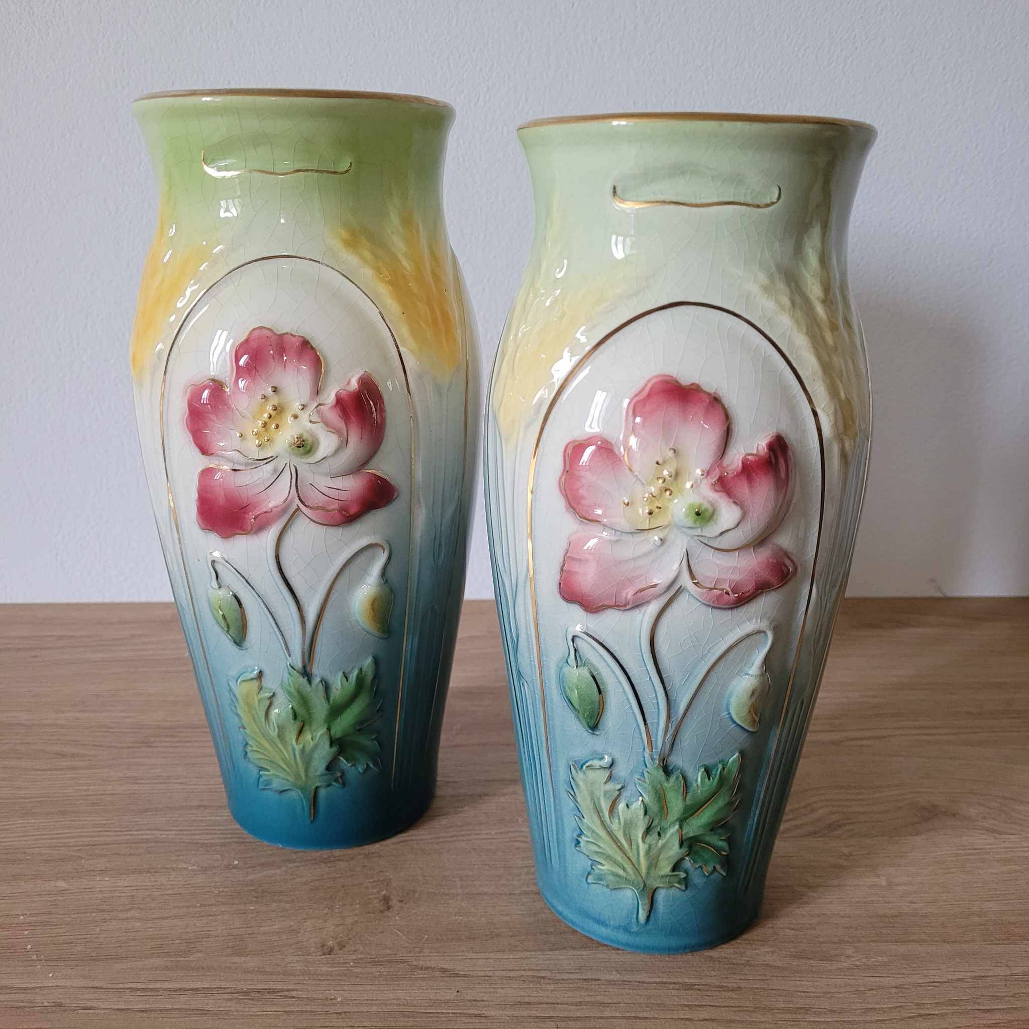 2 vases + Art Nouveau planter signed Gustave de Bruyn