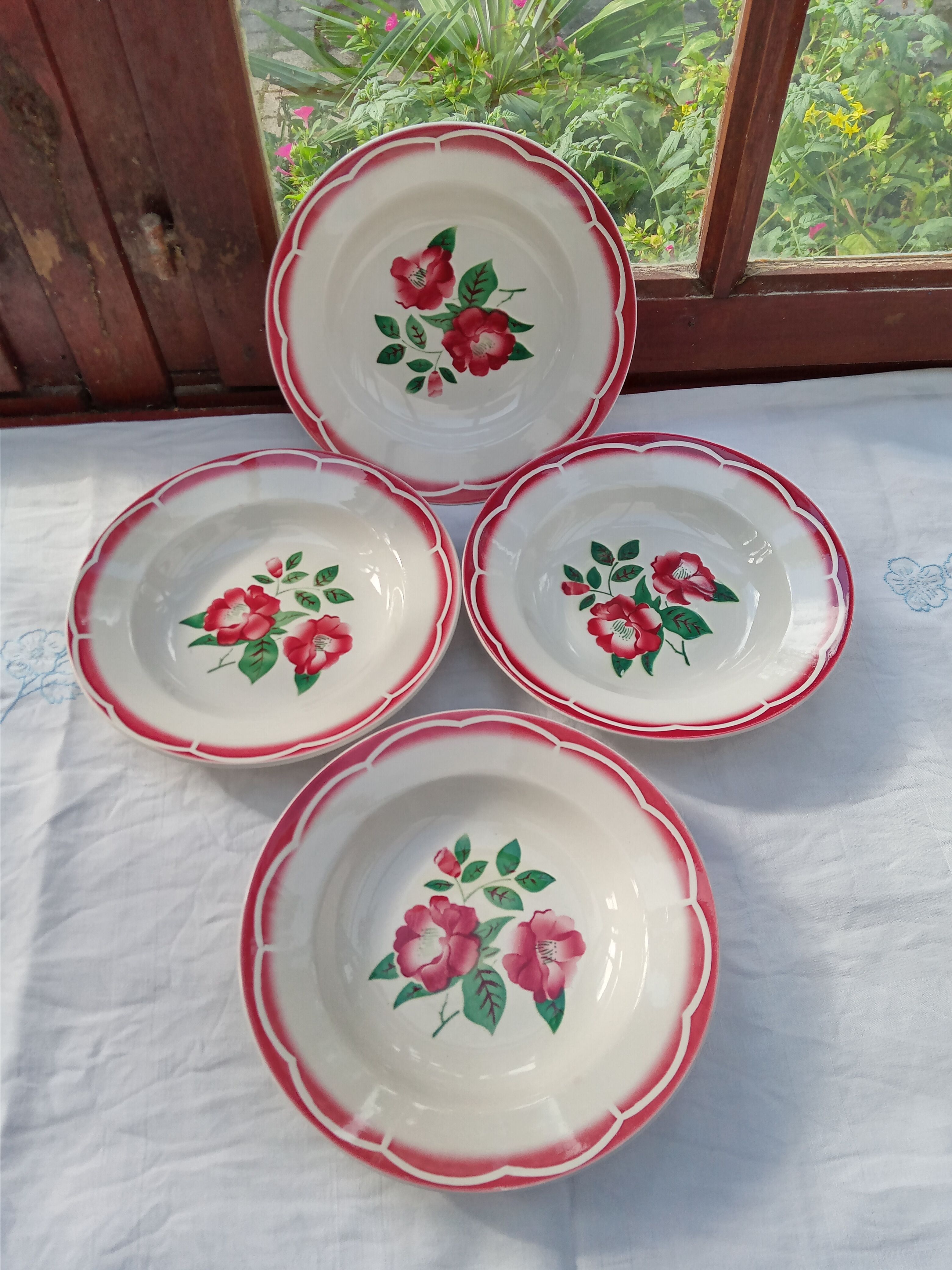 4 hollow plates Eden / Digoin