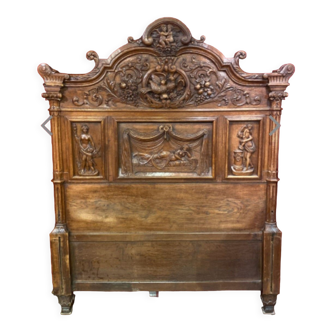 Henri II bed, in very finely carved oak