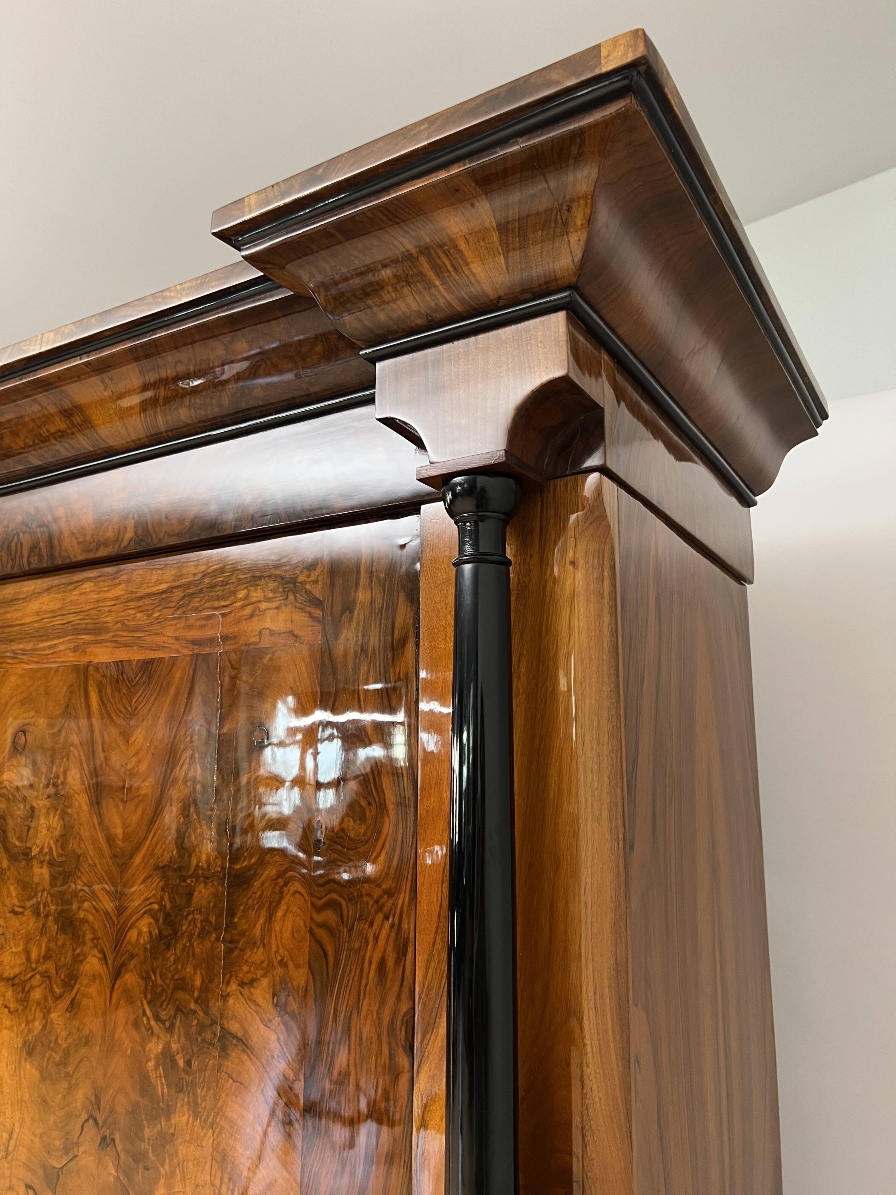 Biedermeier Wardrobe, Walnut Veneer, South Germany circa 1820