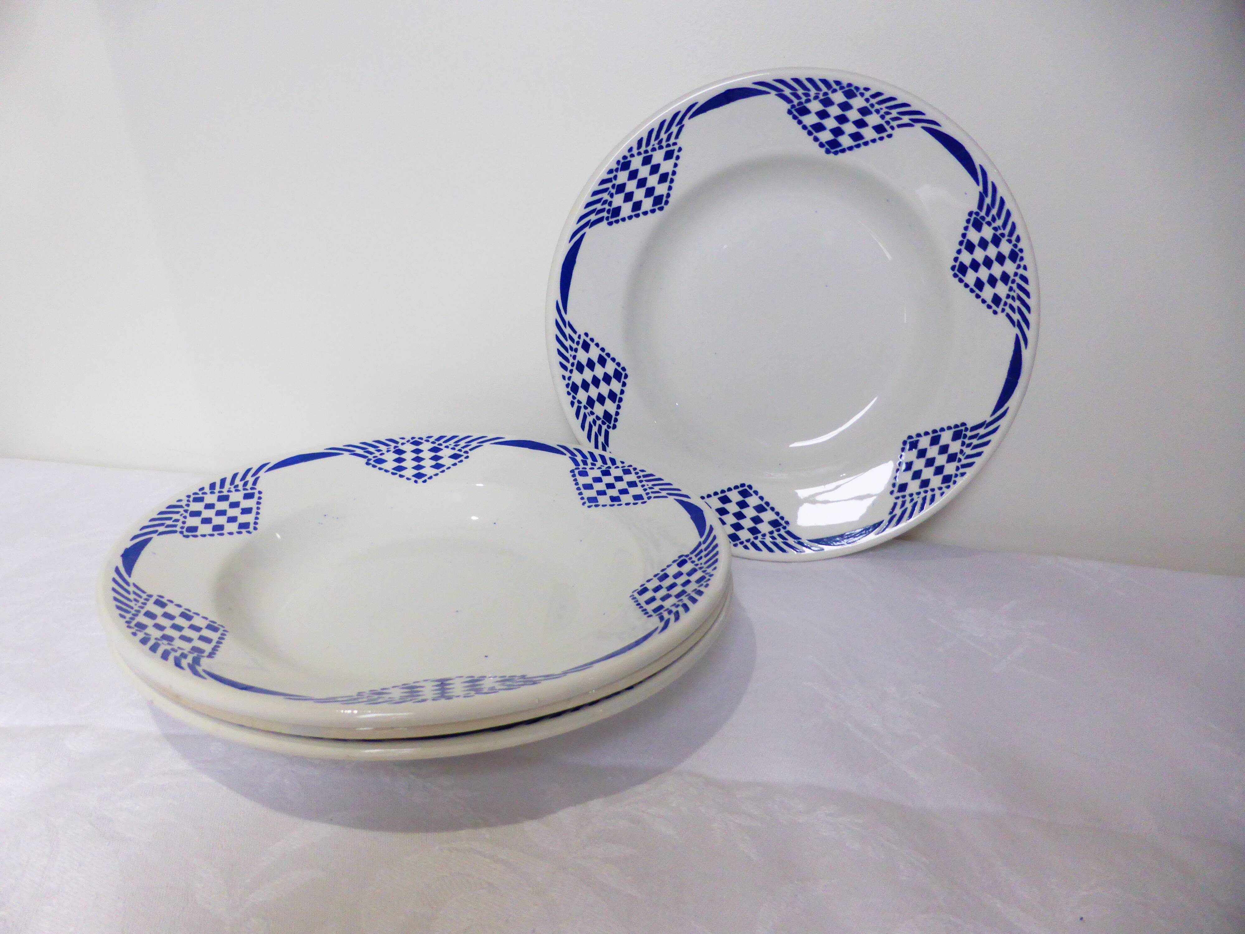 4 deep plates from Moulin des Loups et Hamage, Pantin model 211236