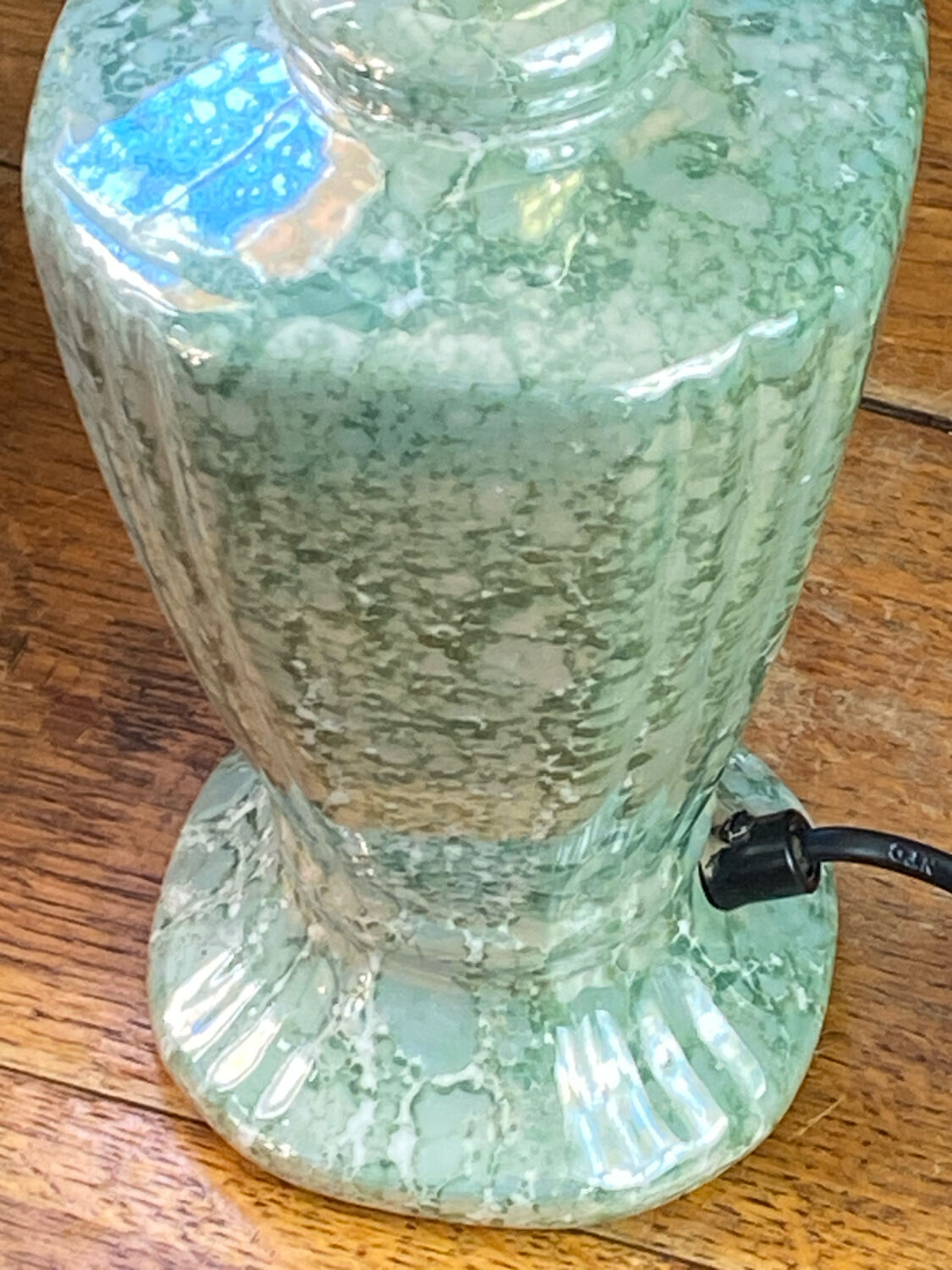 Marbled porcelain lamp base