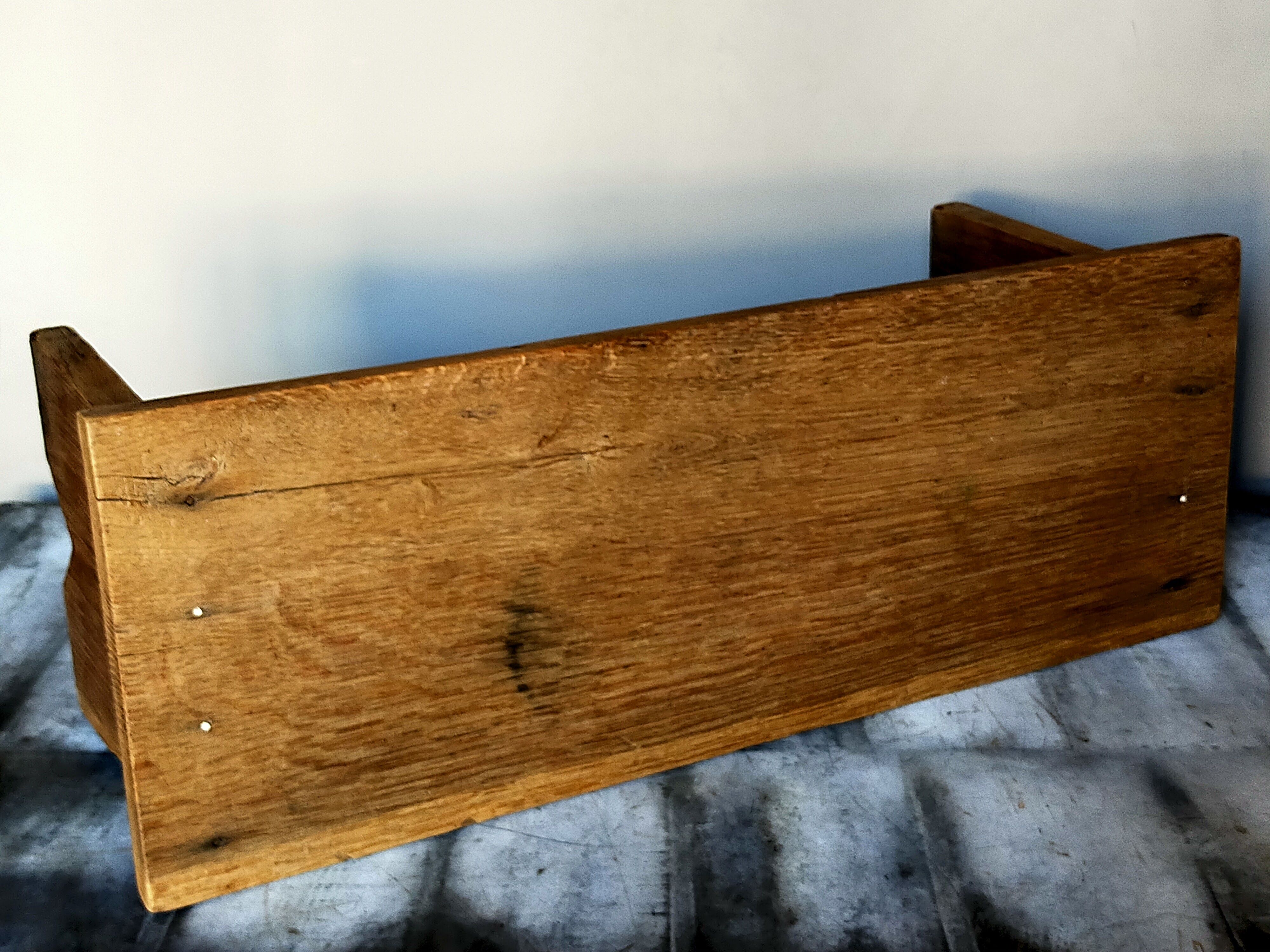 Booster bench Reconstruction in raw solid oak