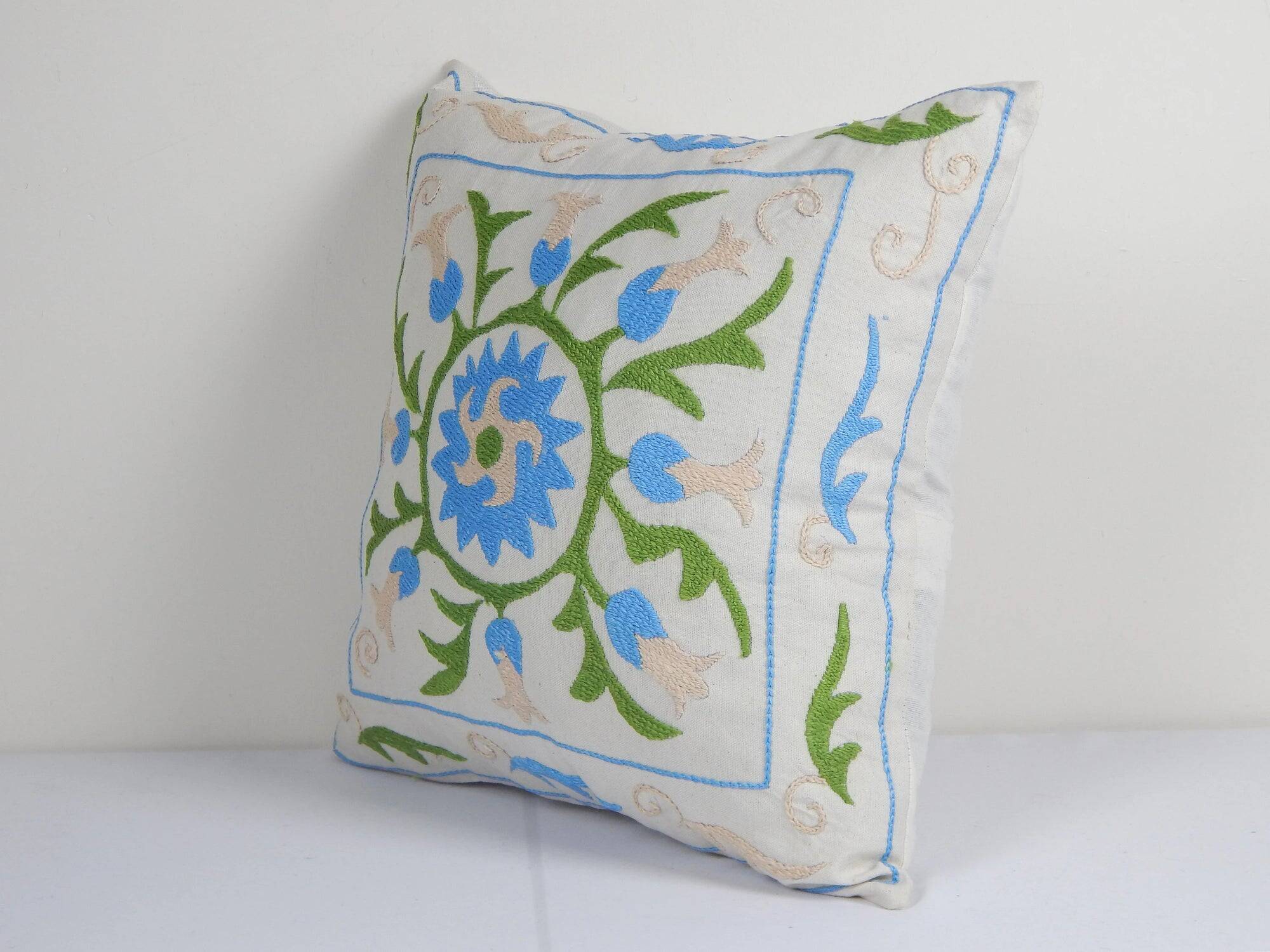 Vintage embroidered cushion cover 41x41 cm