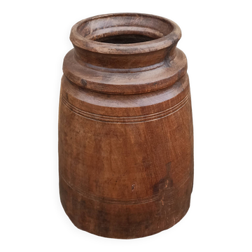 Grand pot ancien en bois