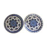 Decorative or utilitarian plates in enamelled earthenware
