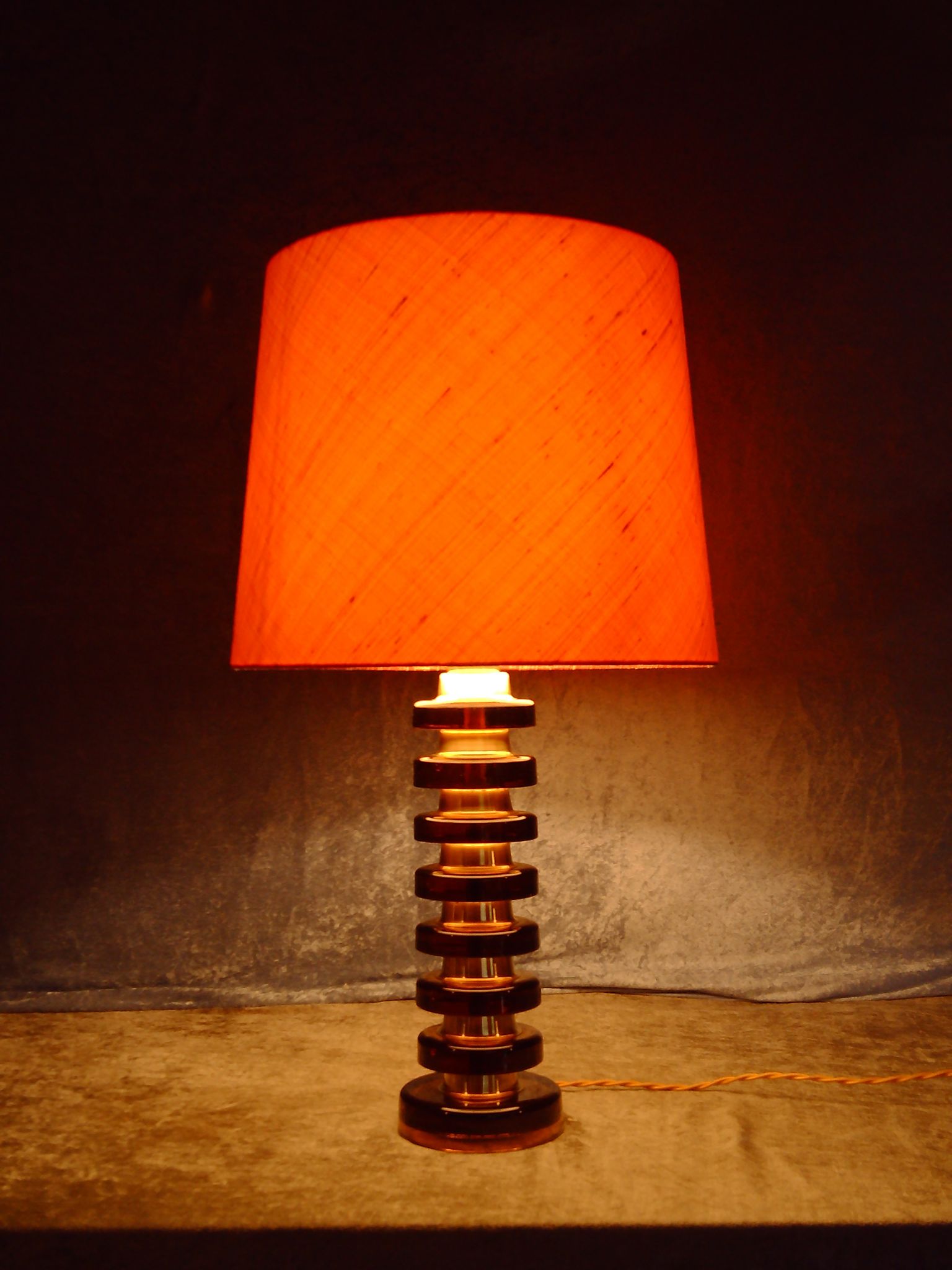 Glass and brass tablelamp from Möllers Armaturfabrik Eskilstuna, Sweden. 1970's.