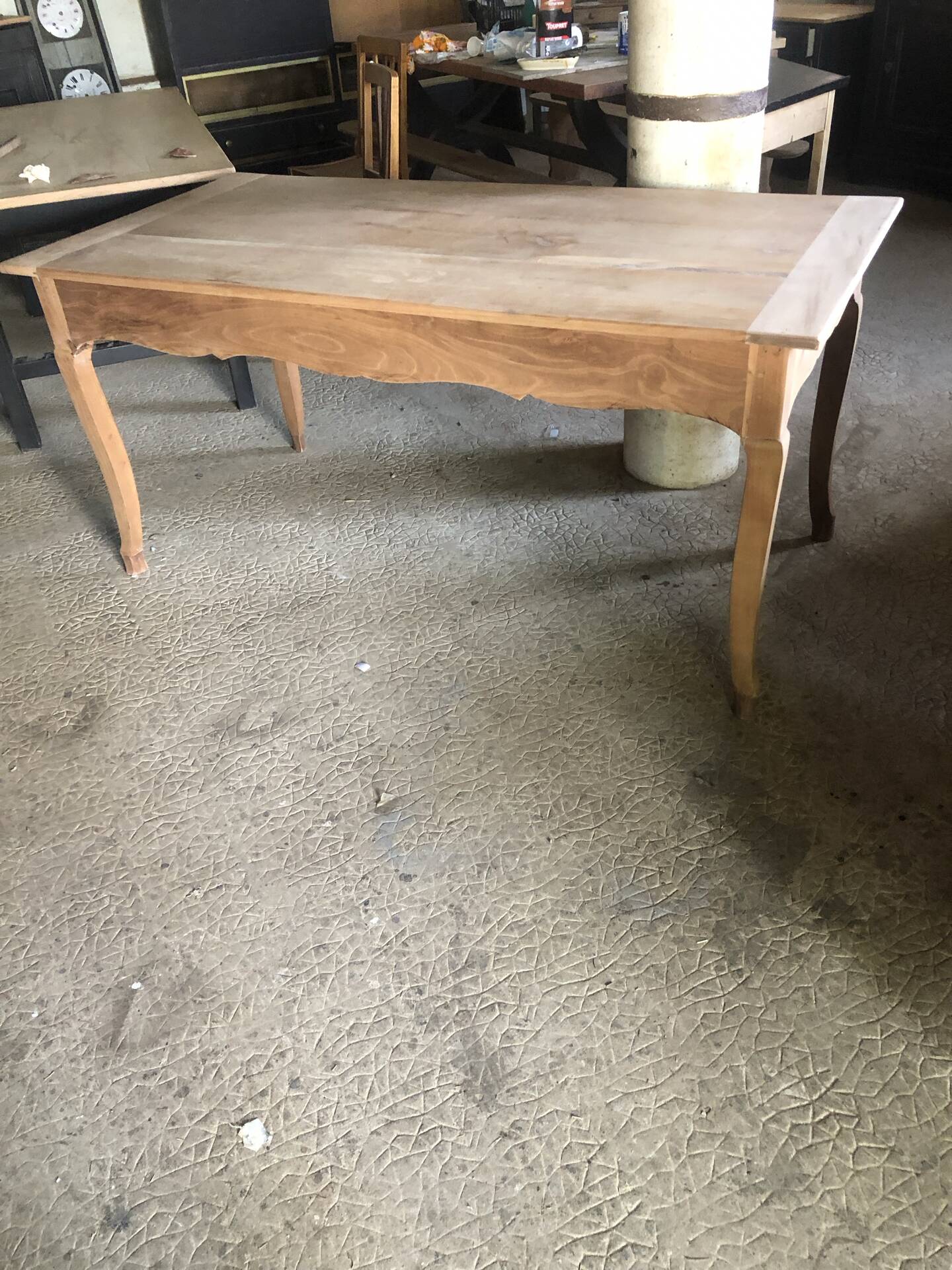 Farm table