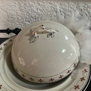 Plat cloche Wedgwood ancien