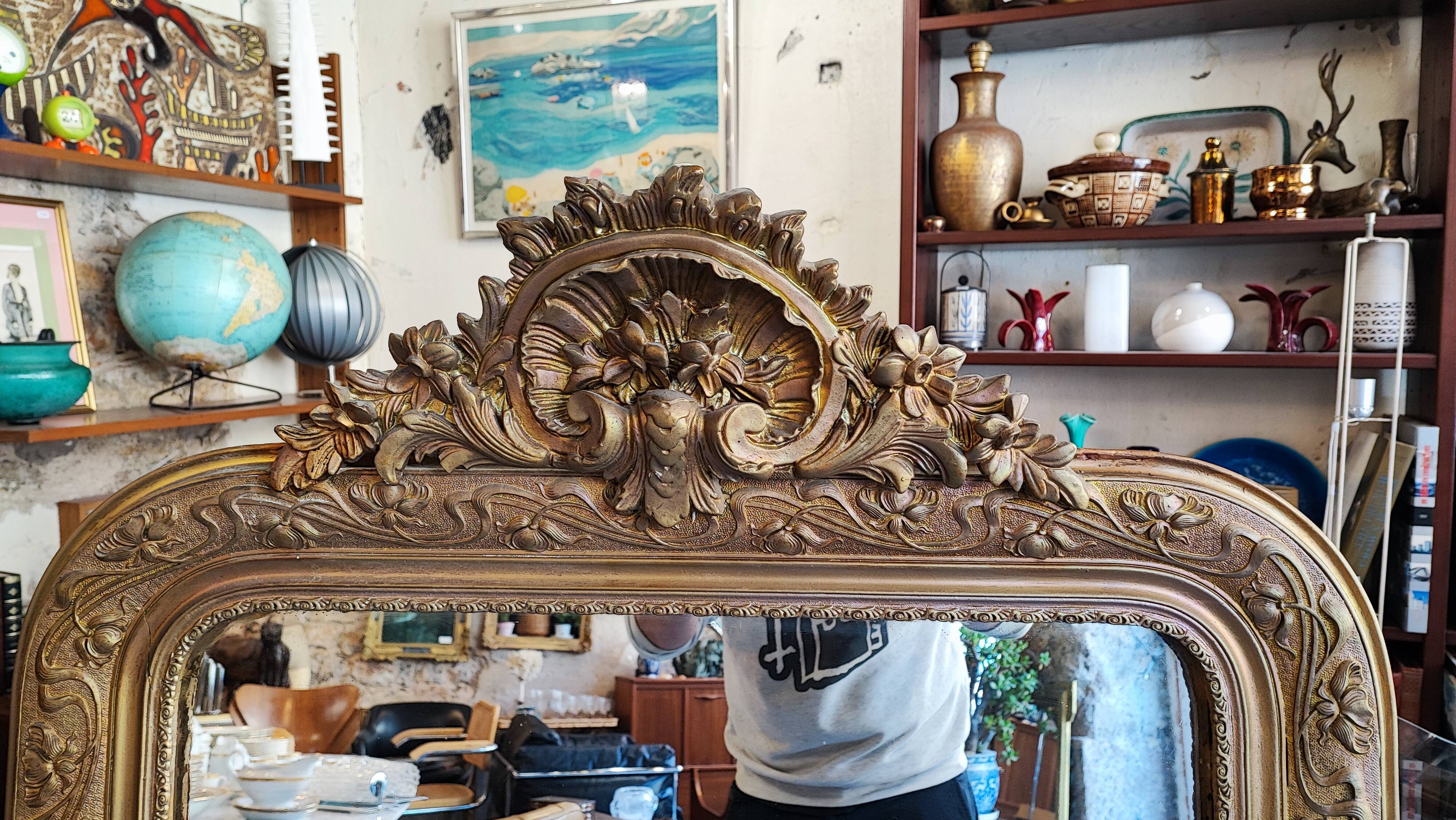 Large gilt mirror with pediment – Napoleon III period – 136 cm