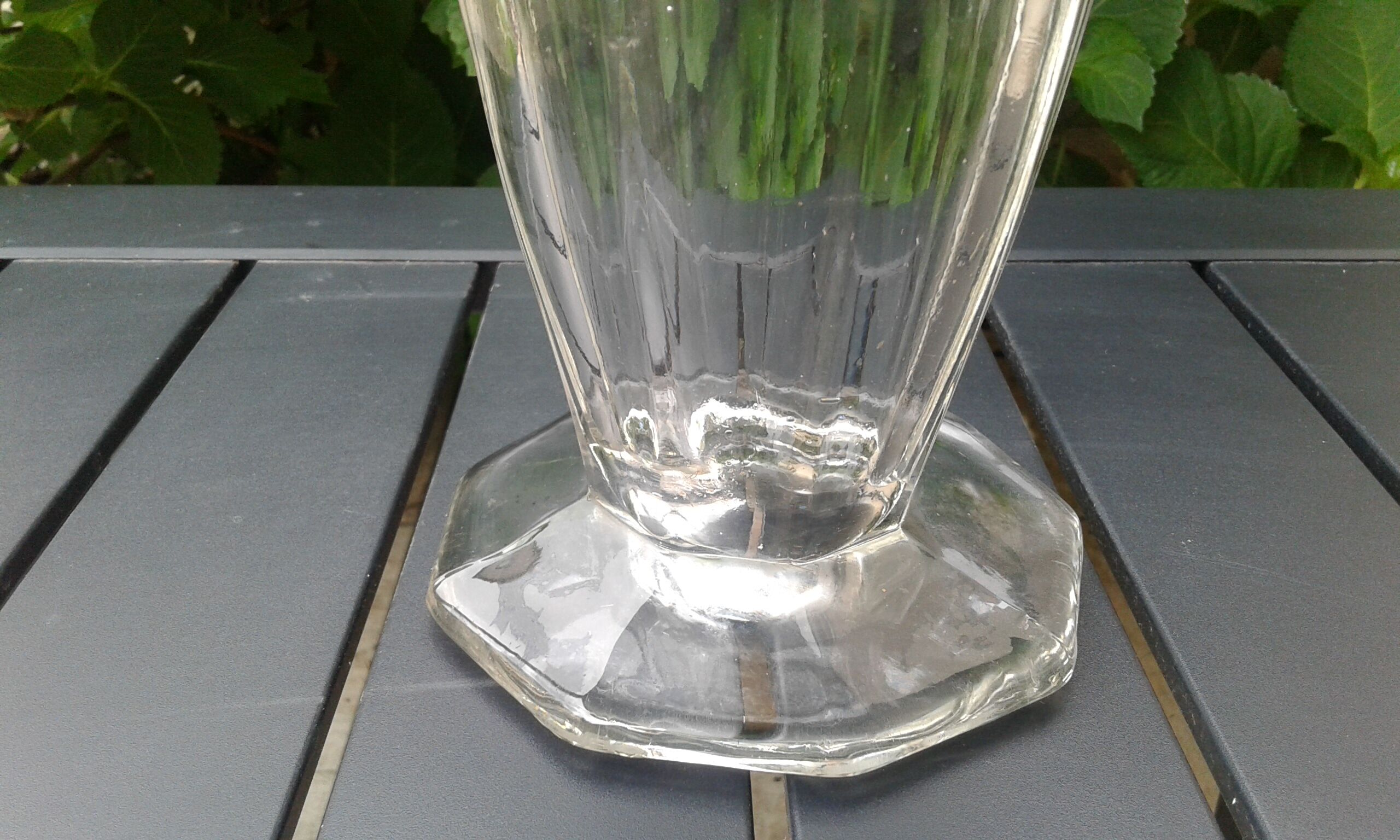 Art deco vase