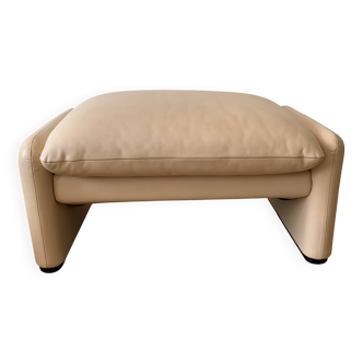 Ottoman Maralunga in leather Cassina