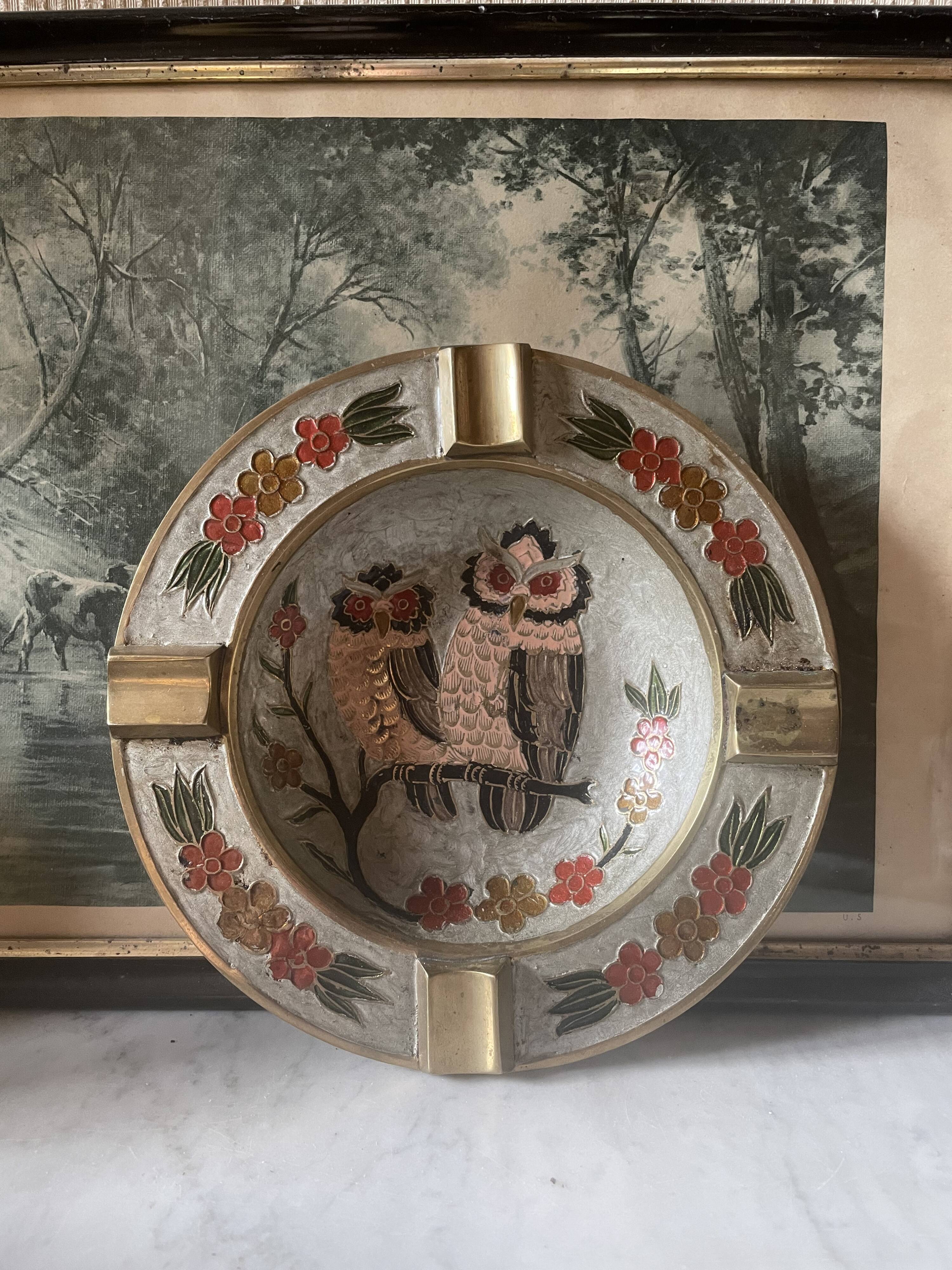 Empty brass pocket partitioned owls