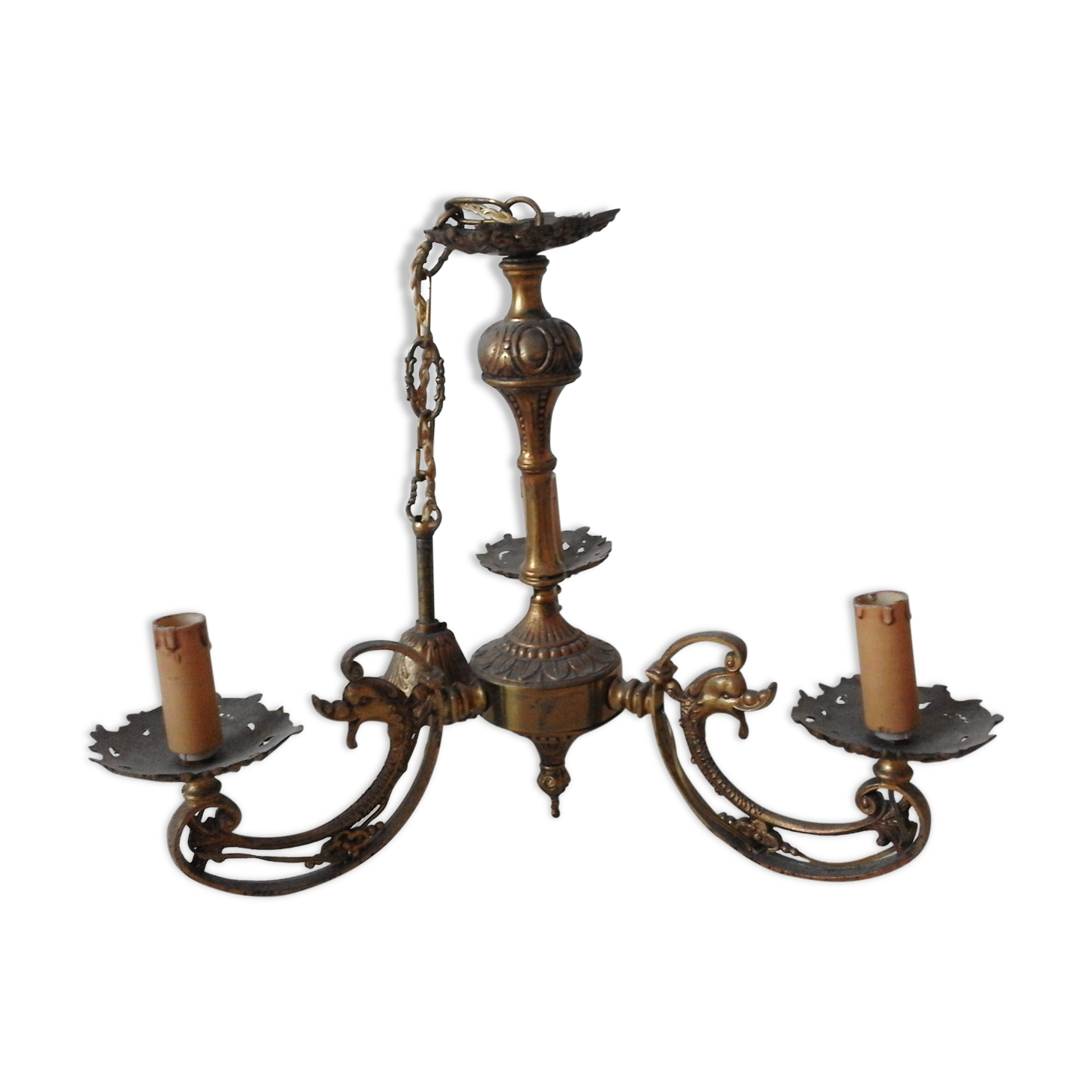 Metal chandelier with 3 dolphin pattern fires
