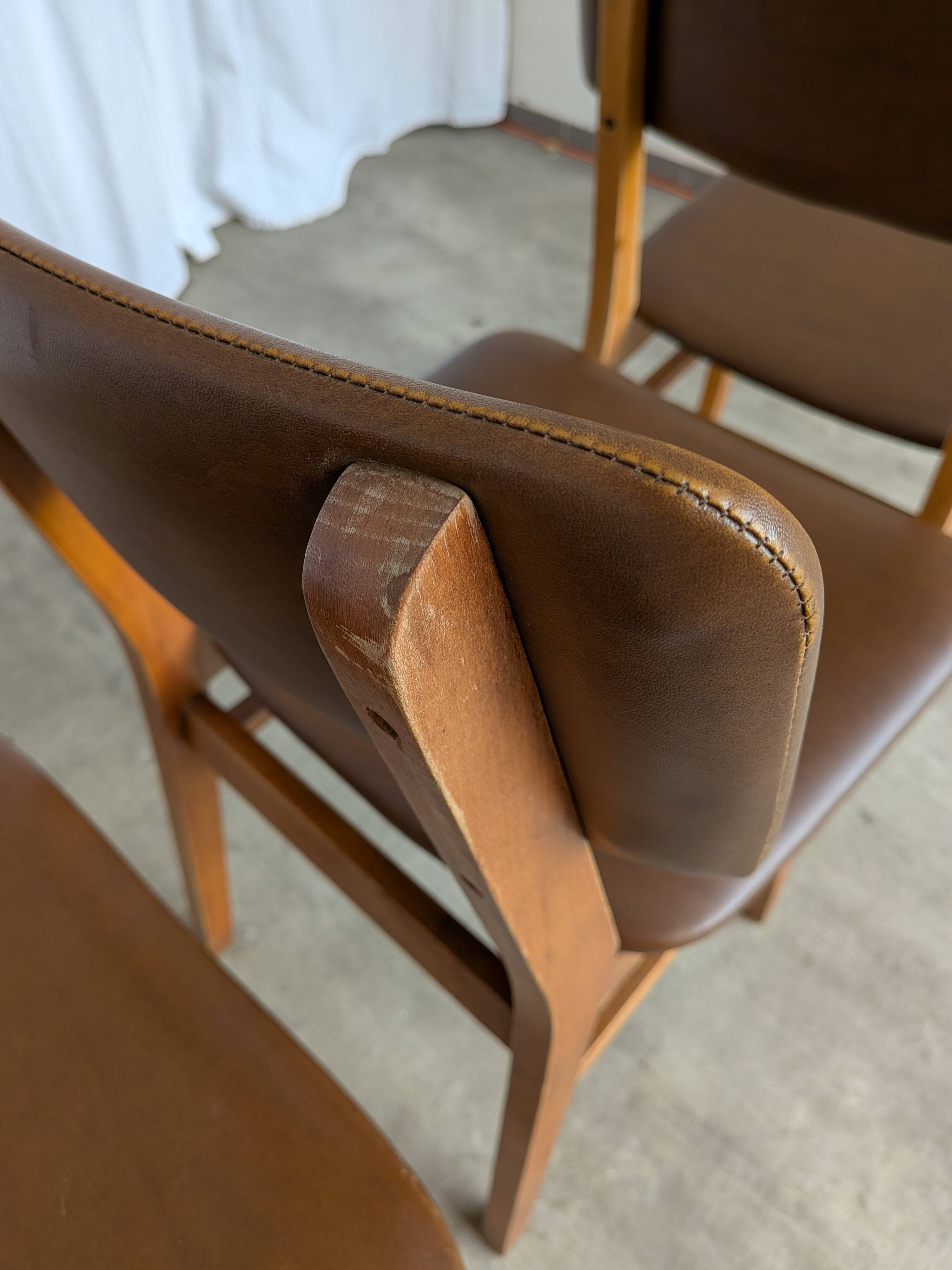 Vintage stol kamnik dining chairs (set of 4): mid-century leather seat