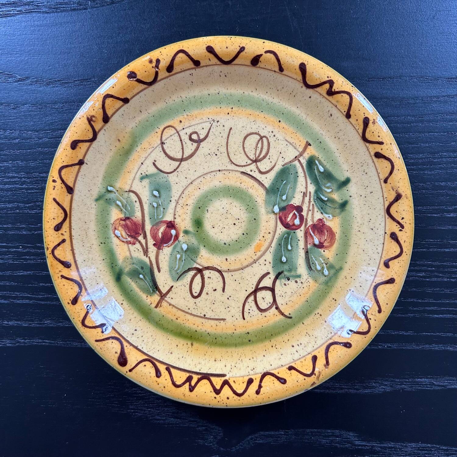 Small dish with Provençal decor