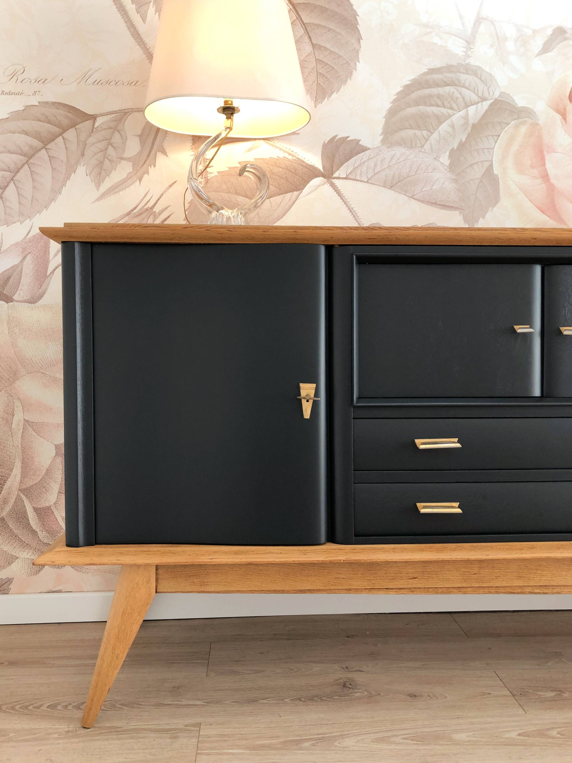 1960s sideboard with compass legs