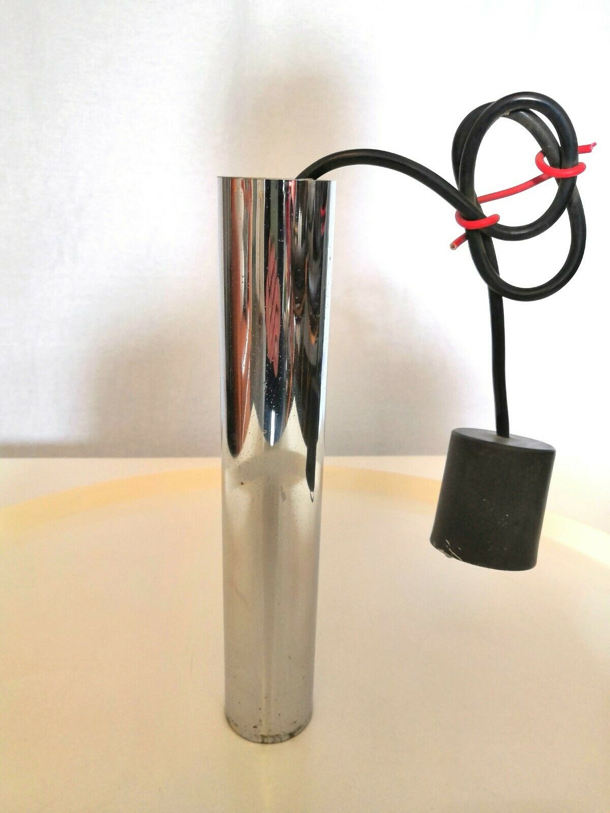 Raak 70s design tube suspension