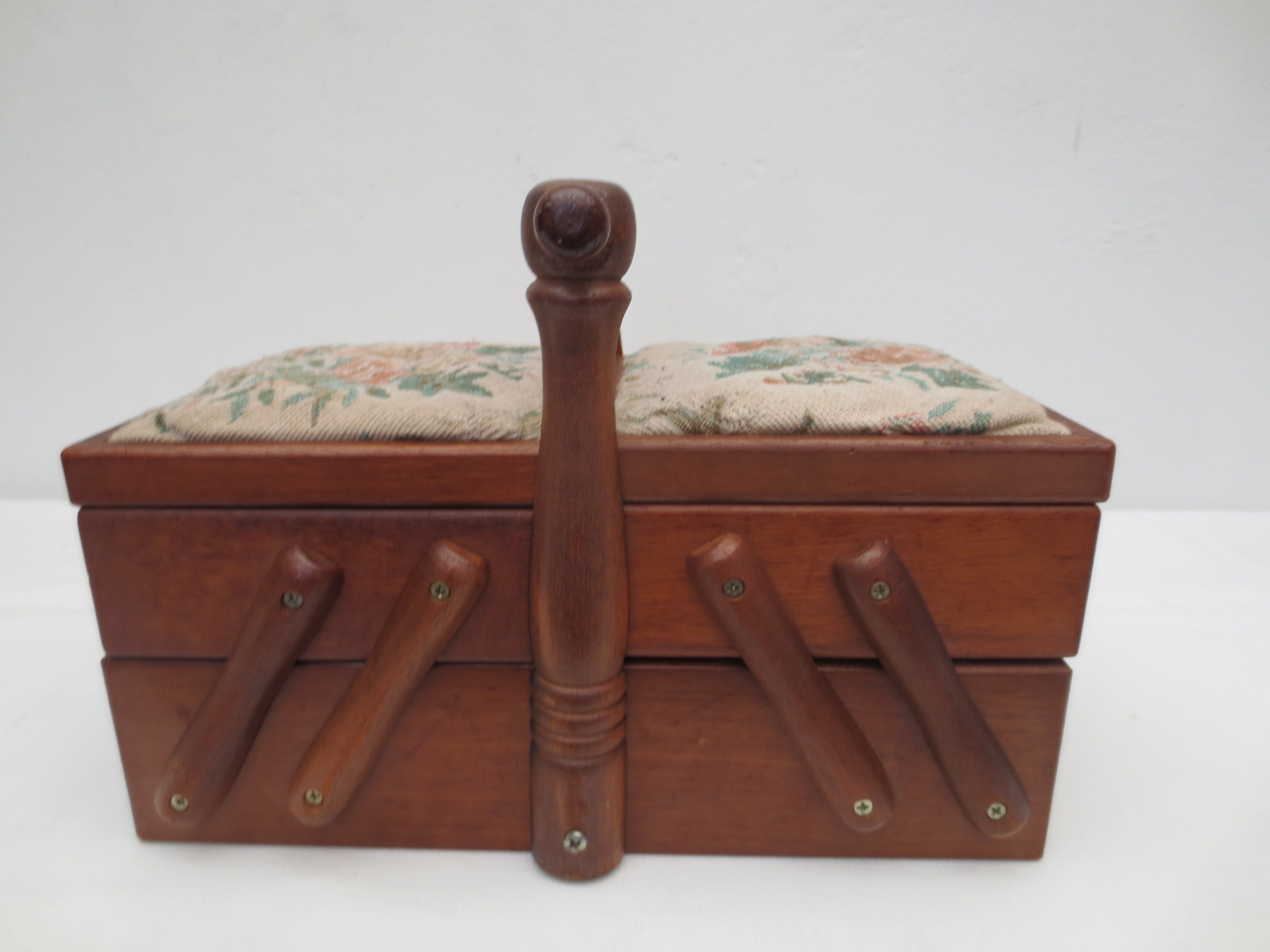 Former sewing box