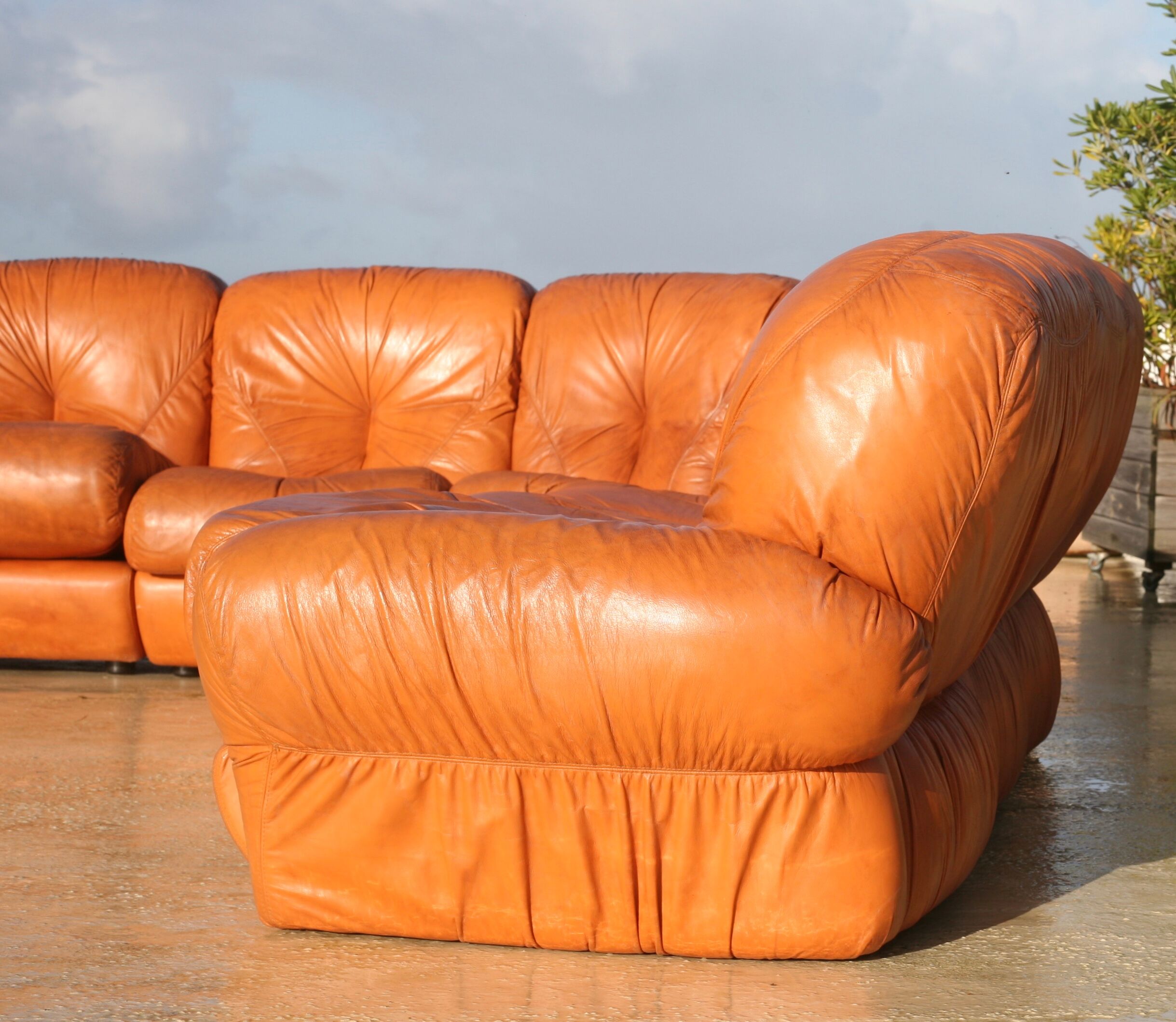 Modular sofa in "fawn" leather, Italy, circa 1970