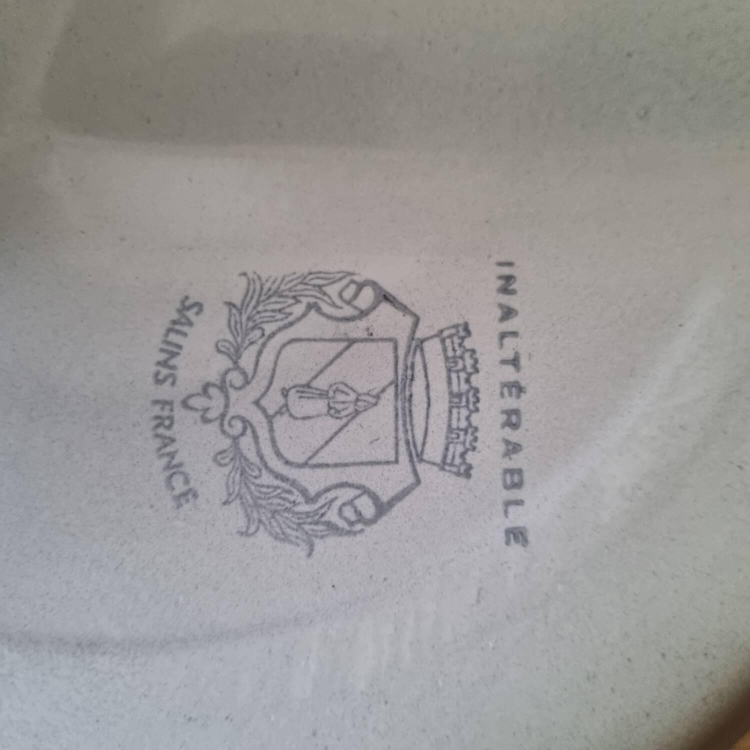 Stoneware fondue plate