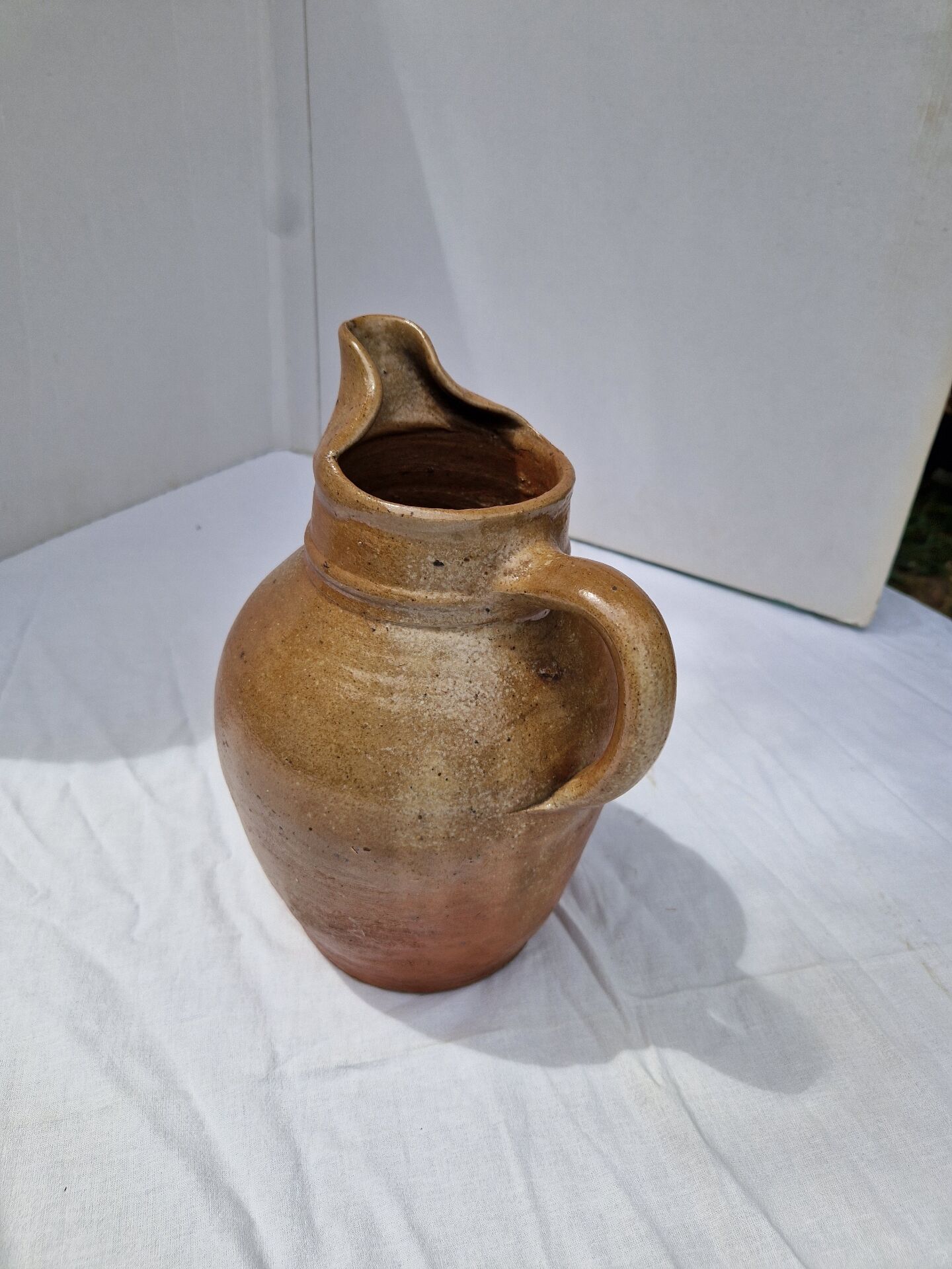 Ancienne cruche de ferme en grès; pichet à eau, vins, cidre... en grès