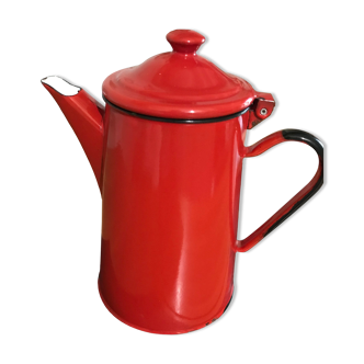 Enamelled teapot