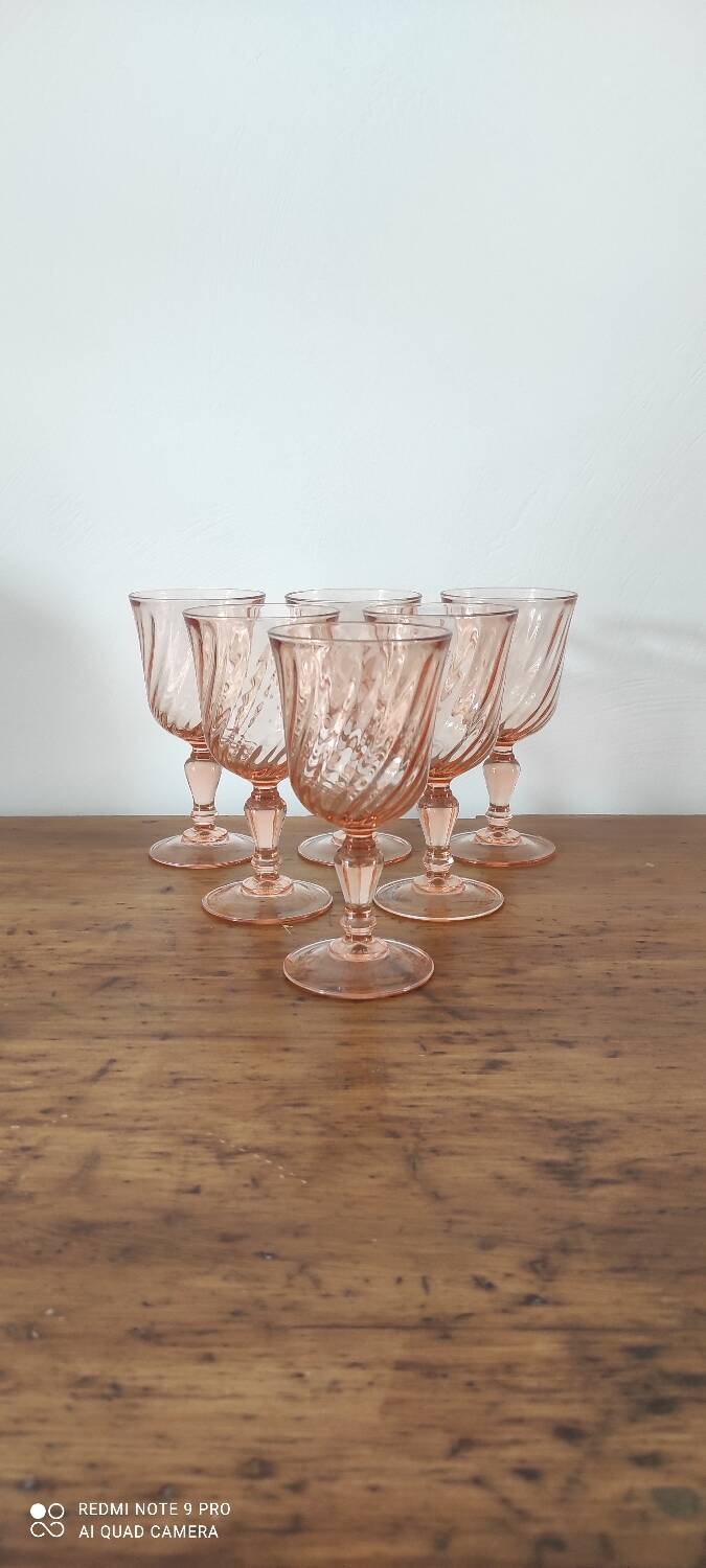 Rosaline Wine Glass Set
