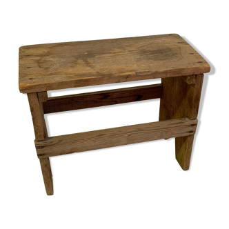 Ancien tabouret marche pied en bois