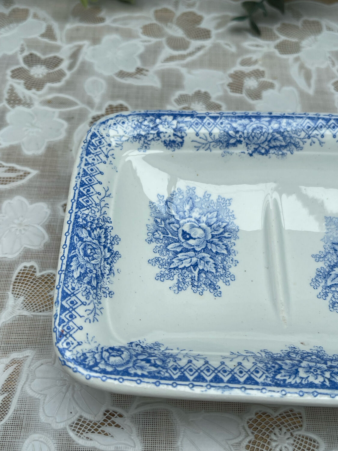 Sainte Amandinoise Toilet Bowl + Soap Dish / Brush Model J