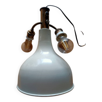 Industrial three-point light pendant with porcelain brass socket