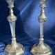 Paire bougeoirs style Louis XVI  en métal argenté